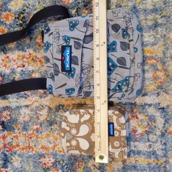 Kavu Crossbody and Wallet - Picture 11 of 13
